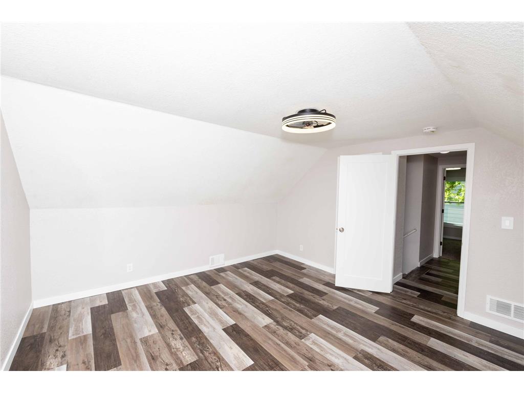 9306 Stevens Avenue S Bloomington MN 55420 7039577 image28
