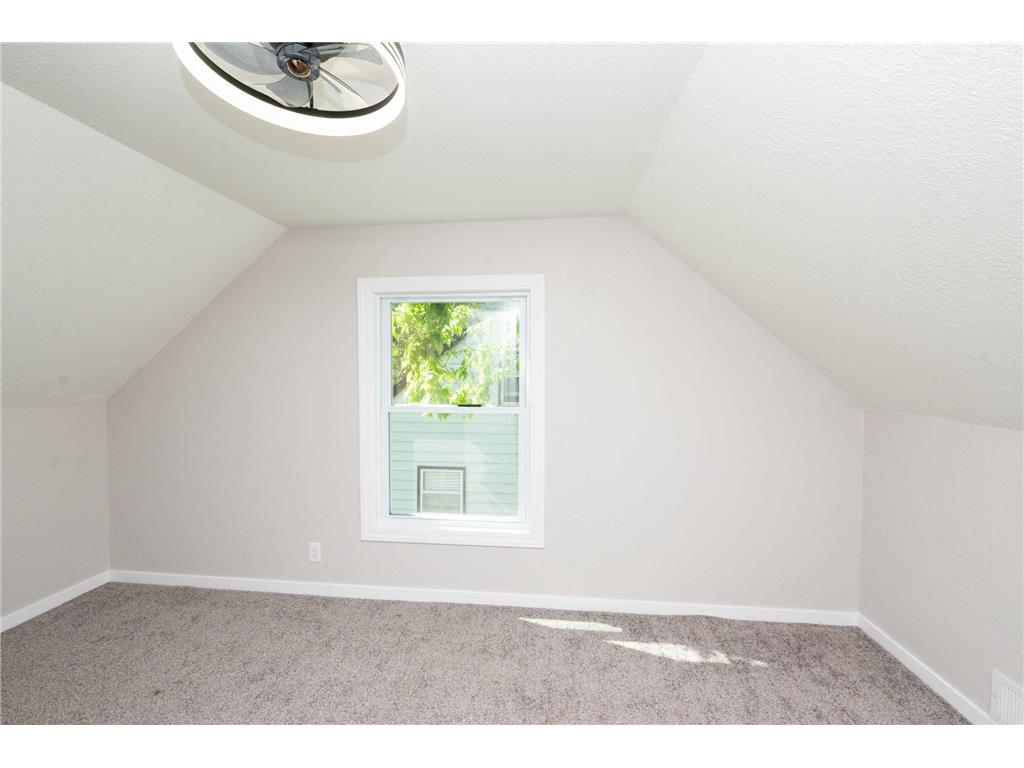9306 Stevens Avenue S Bloomington MN 55420 7039577 image32