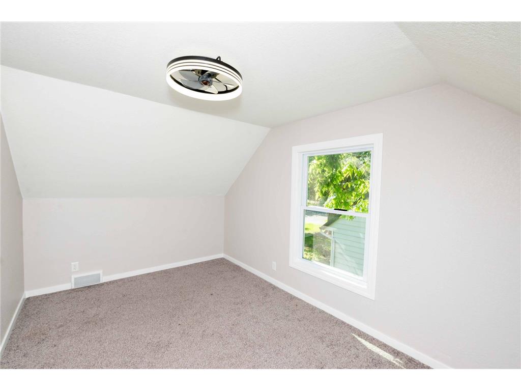 9306 Stevens Avenue S Bloomington MN 55420 7039577 image33