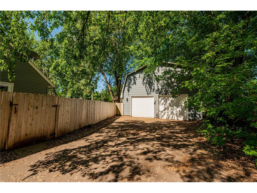 9306 Stevens Avenue S Bloomington MN 55420 7039577 image56