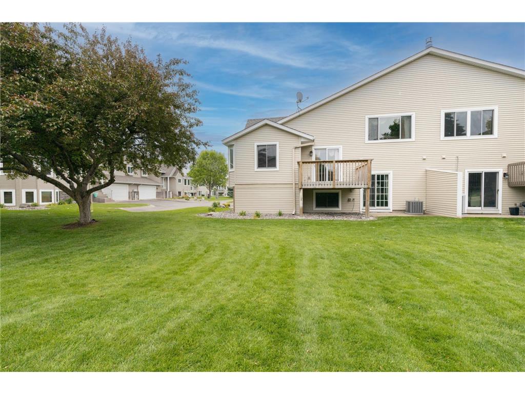 9309 Loch Lomond Lane Brooklyn Park MN 55443 6760268 image1