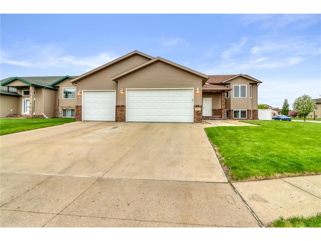 931 35th Avenue W West Fargo ND 58078 7079802 image1
