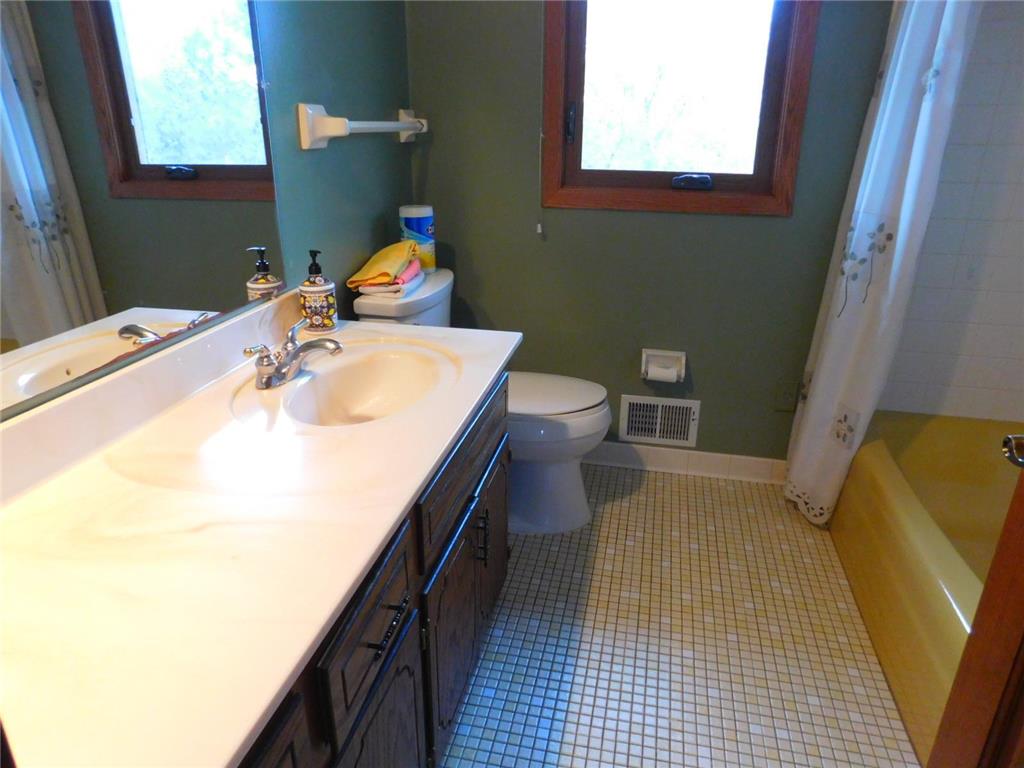 931 Dawn Avenue Shoreview MN 55126 7068957 image6
