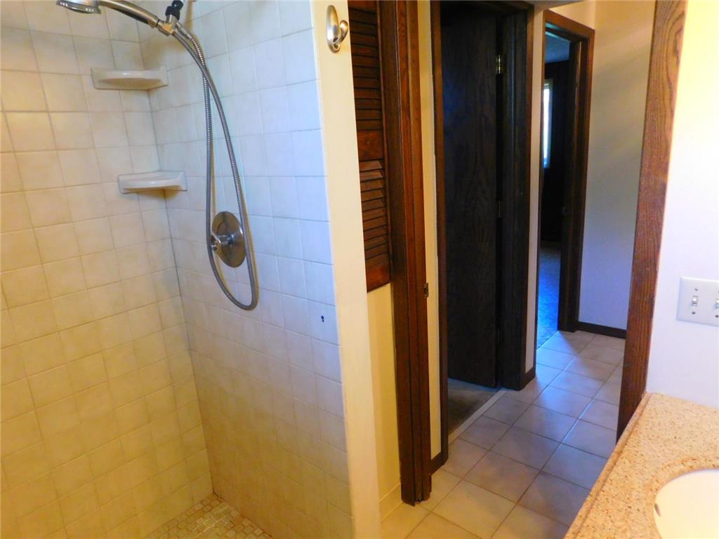 931 Dawn Avenue Shoreview MN 55126 7068957 image82