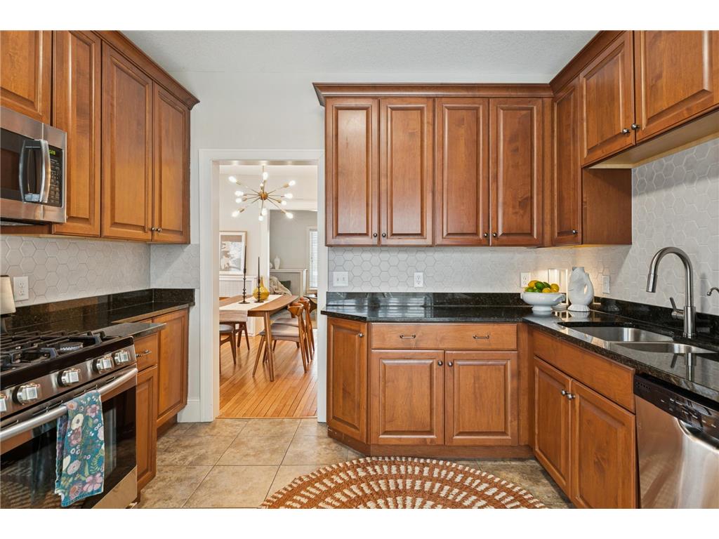 931 Iglehart Avenue Saint Paul MN 55104 6823614 image12