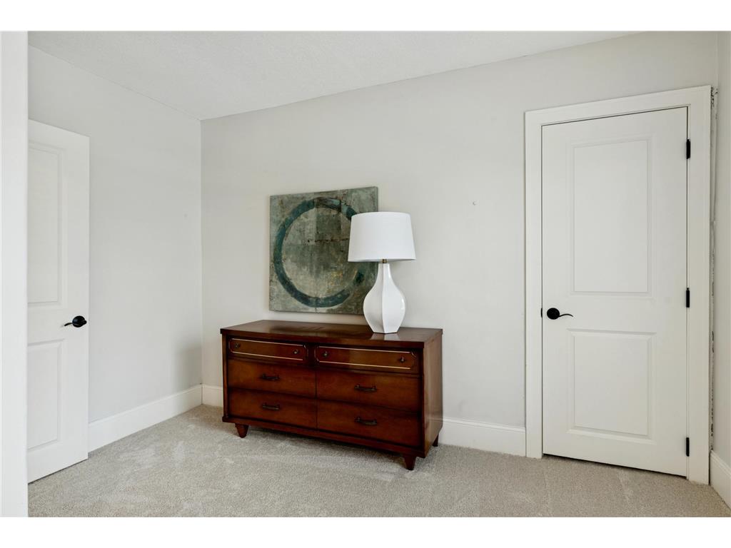 931 Iglehart Avenue Saint Paul MN 55104 6823614 image24