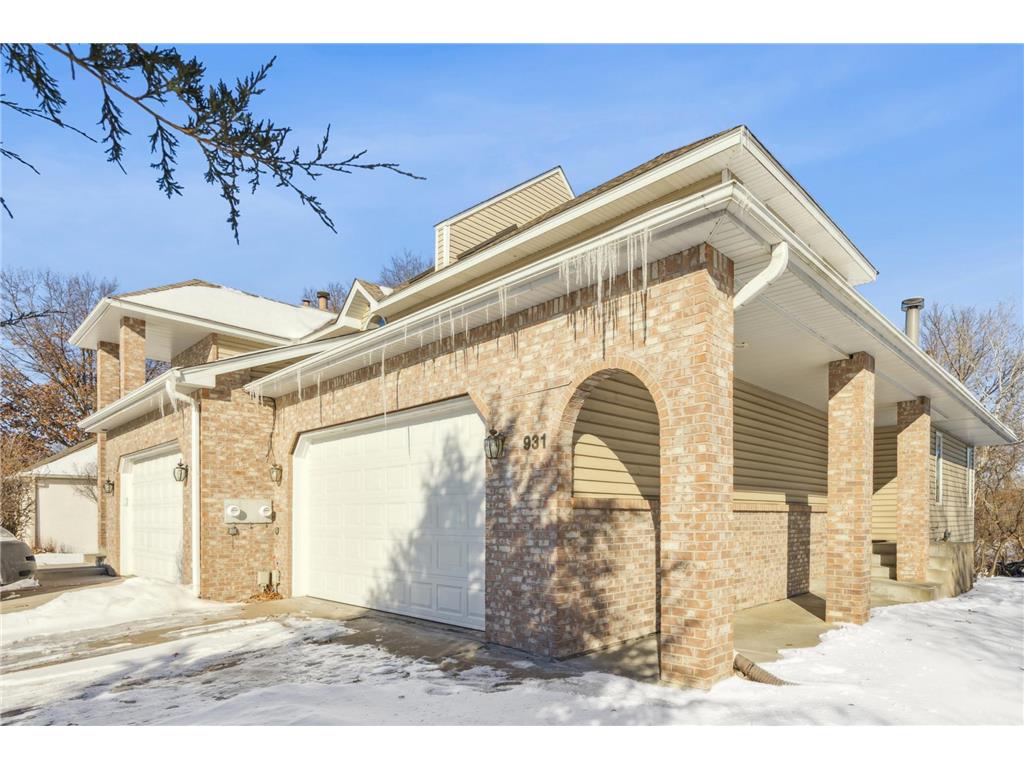 931 Lawnview Avenue Shoreview MN 55126 6648625 image1