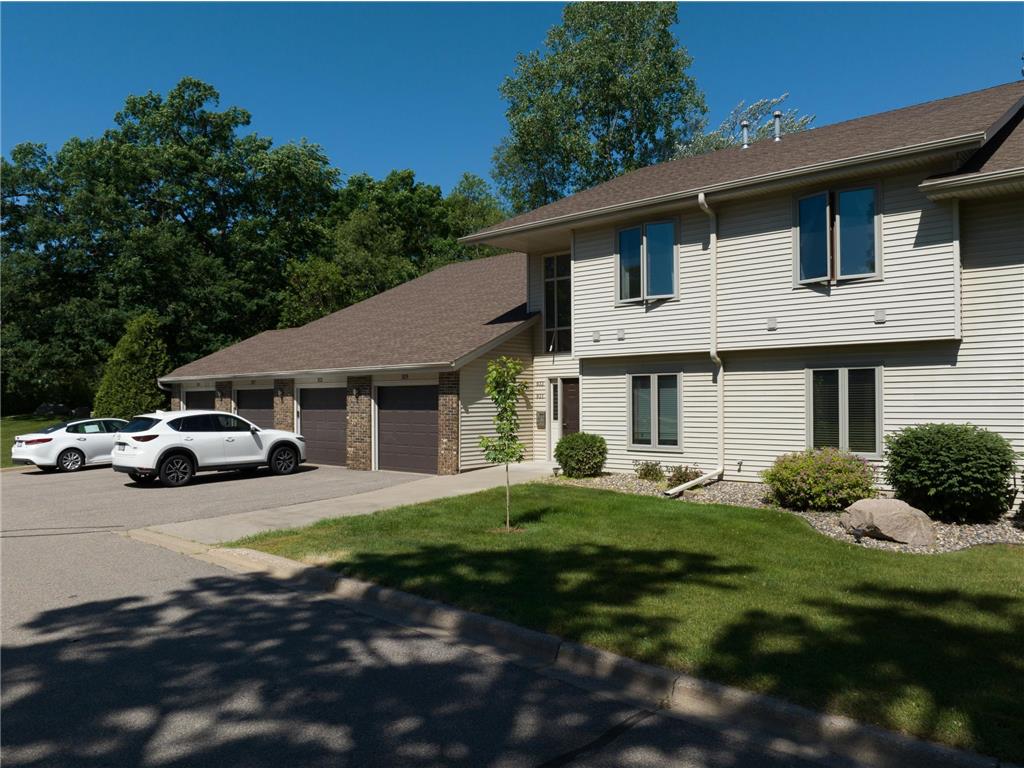 931 Oakwood Heights Circle, Eagan, MN, 55123 MLS 6220382 Edina Realty