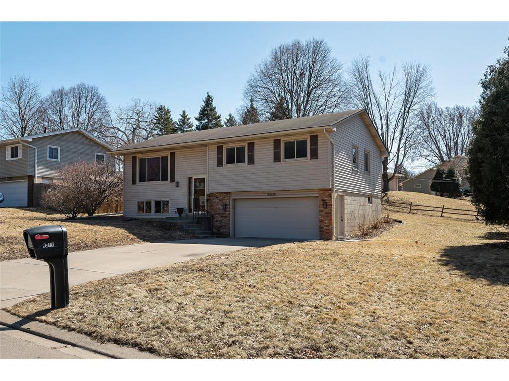 9317 32nd Avenue N New Hope MN 55427 6693561 image1