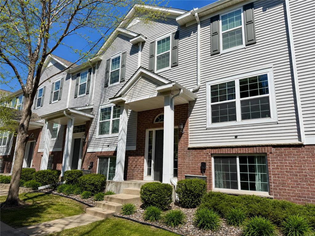 932 Ledgestone Drive Mahtomedi MN 55115 7070804 image1