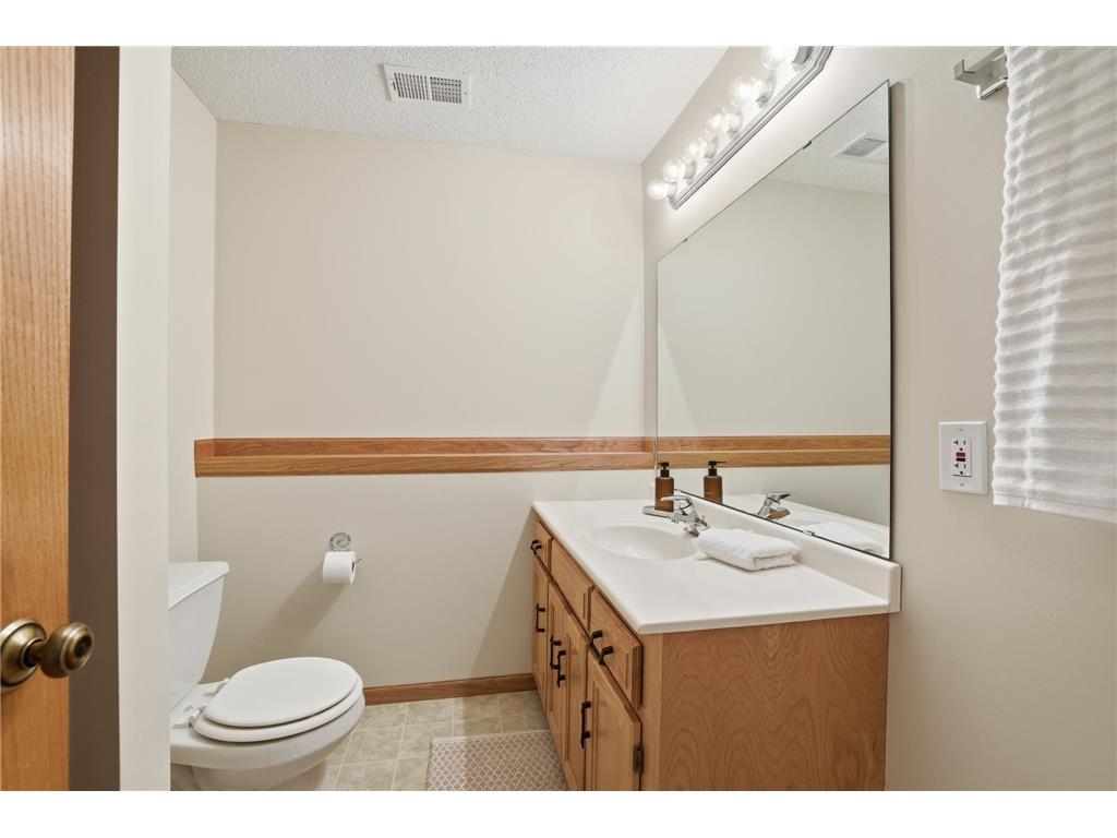 932 S Chestnut Street Belle Plaine MN 56011 7064510 image22