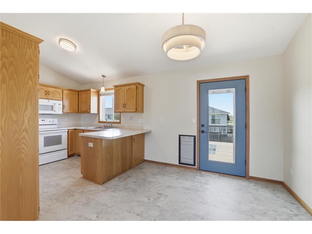 932 S Chestnut Street Belle Plaine MN 56011 7064510 image8