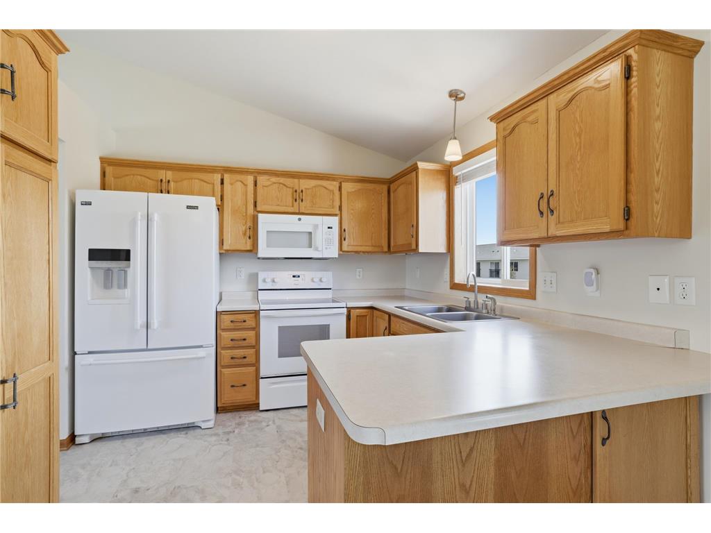 932 S Chestnut Street Belle Plaine MN 56011 7064510 image9