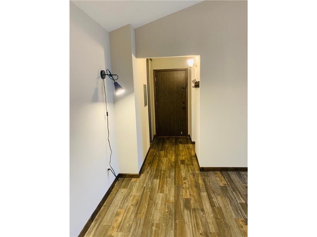 932 Westbrooke Way #8 Hopkins MN 55343 7015286 image7