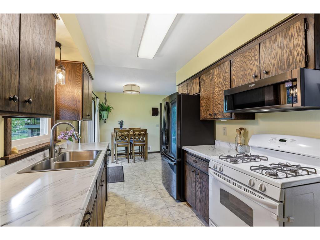 9324 30th Avenue N New Hope MN 55427 7043586 image10