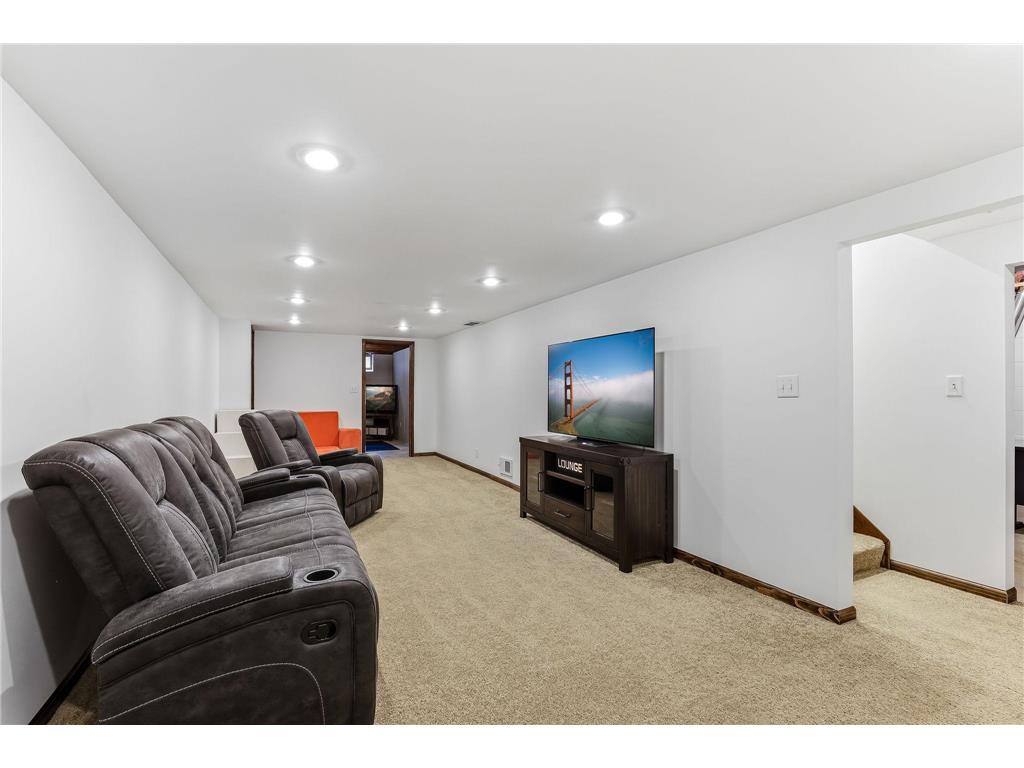 9324 30th Avenue N New Hope MN 55427 7043586 image20