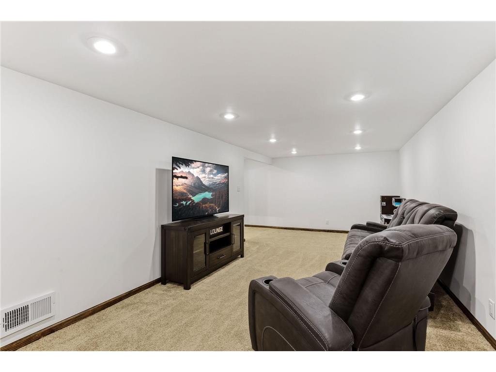 9324 30th Avenue N New Hope MN 55427 7043586 image21