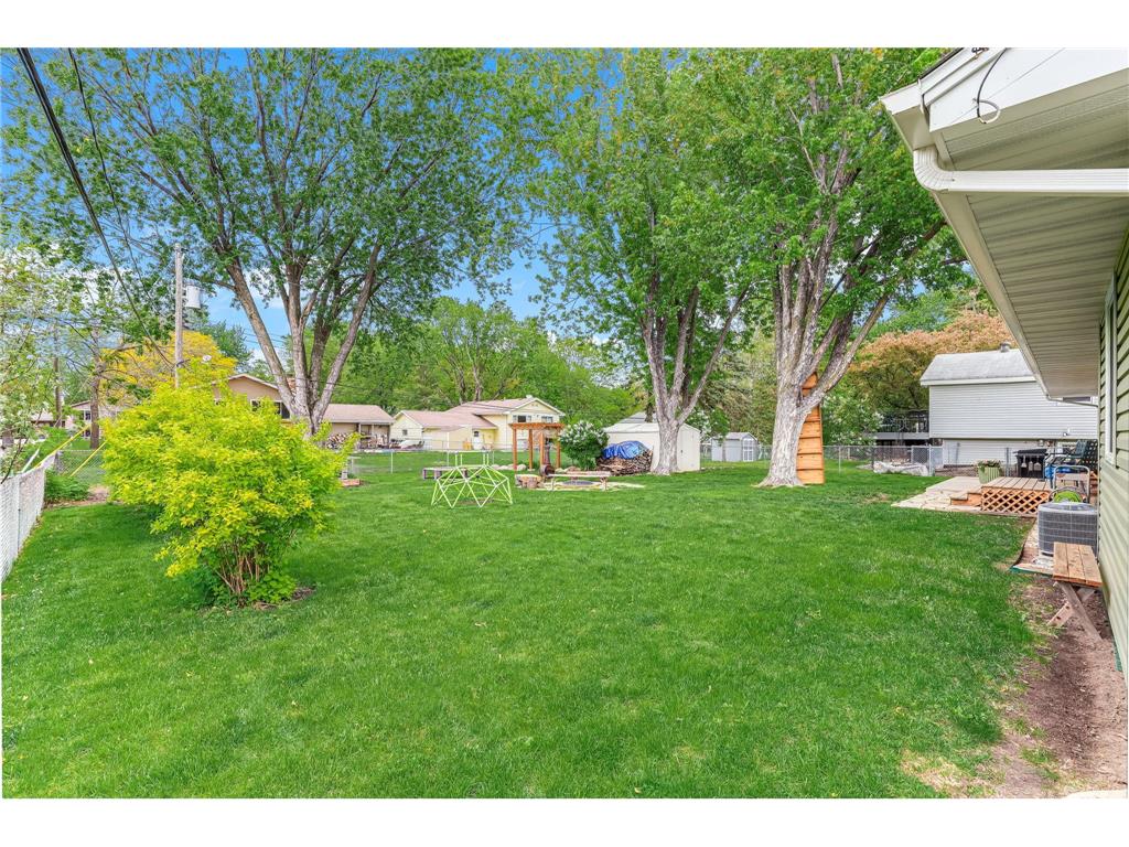 9324 30th Avenue N New Hope MN 55427 7043586 image31