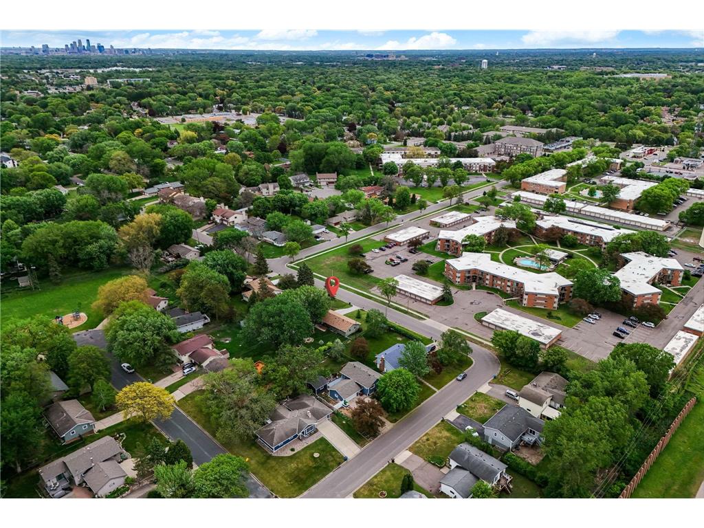 9324 30th Avenue N New Hope MN 55427 7043586 image37