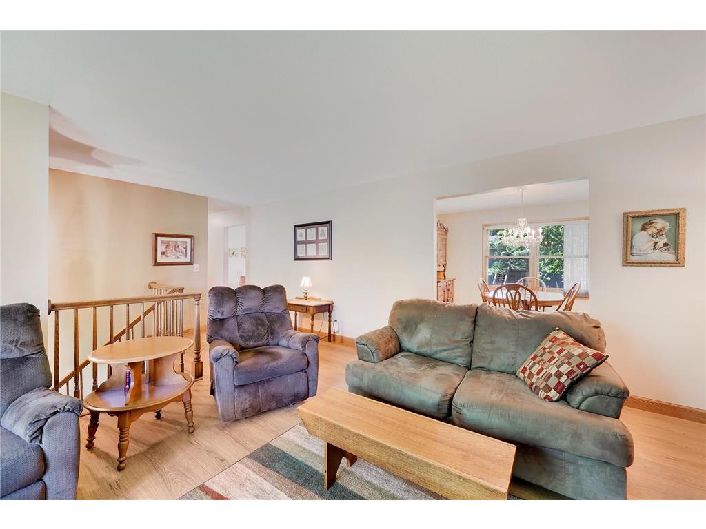 9325 31st Avenue N New Hope MN 55427 7093258 image11