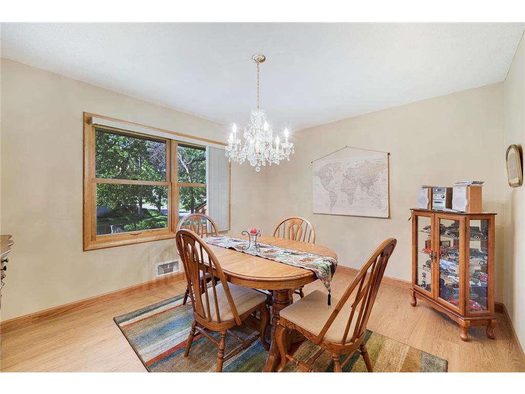 9325 31st Avenue N New Hope MN 55427 7093258 image18