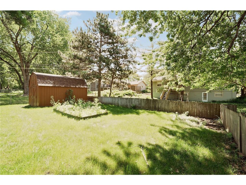 9325 31st Avenue N New Hope MN 55427 7093258 image48
