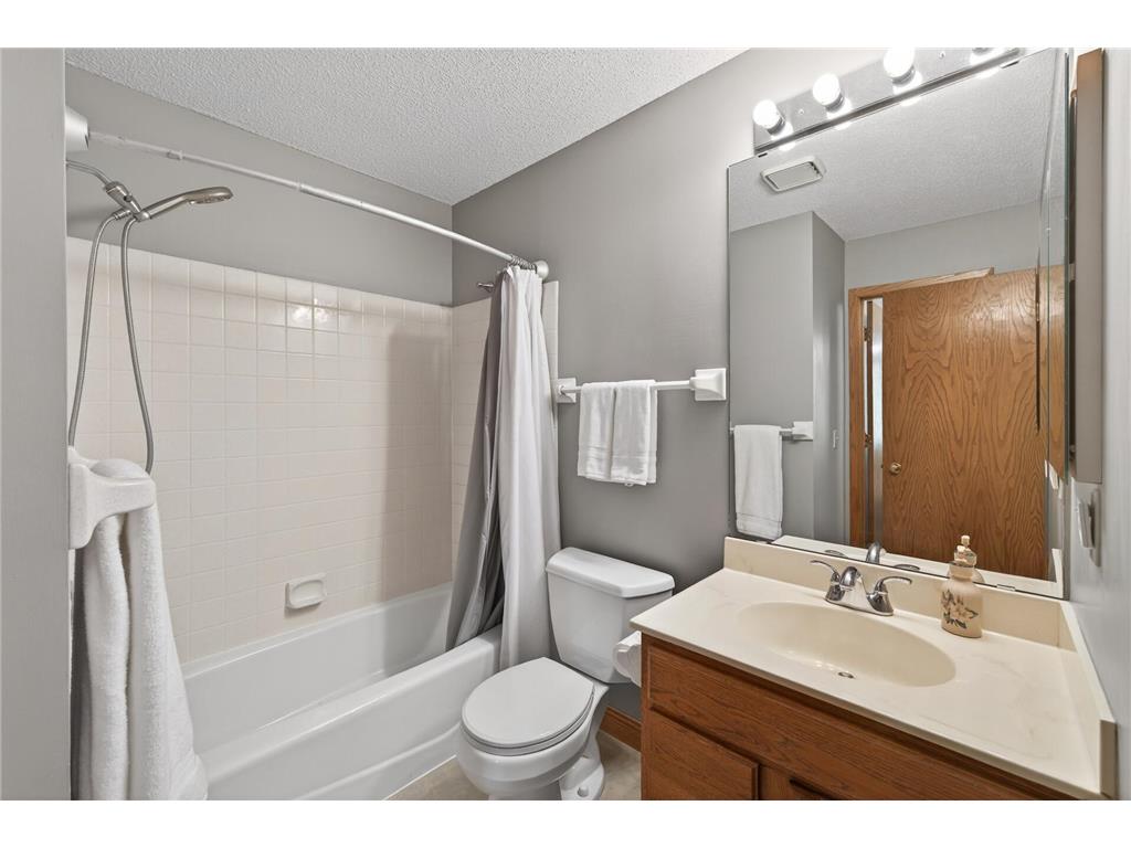 9325 Andrea Drive Woodbury MN 55125 7074735 image16