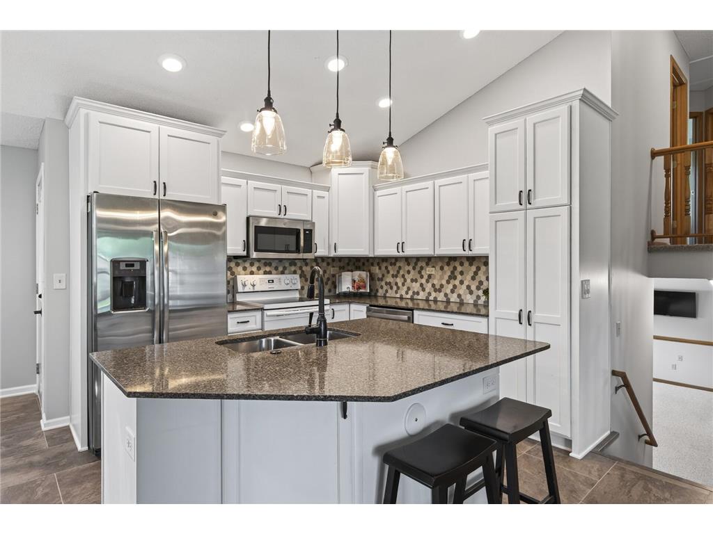 9325 Andrea Drive Woodbury MN 55125 7074735 image8