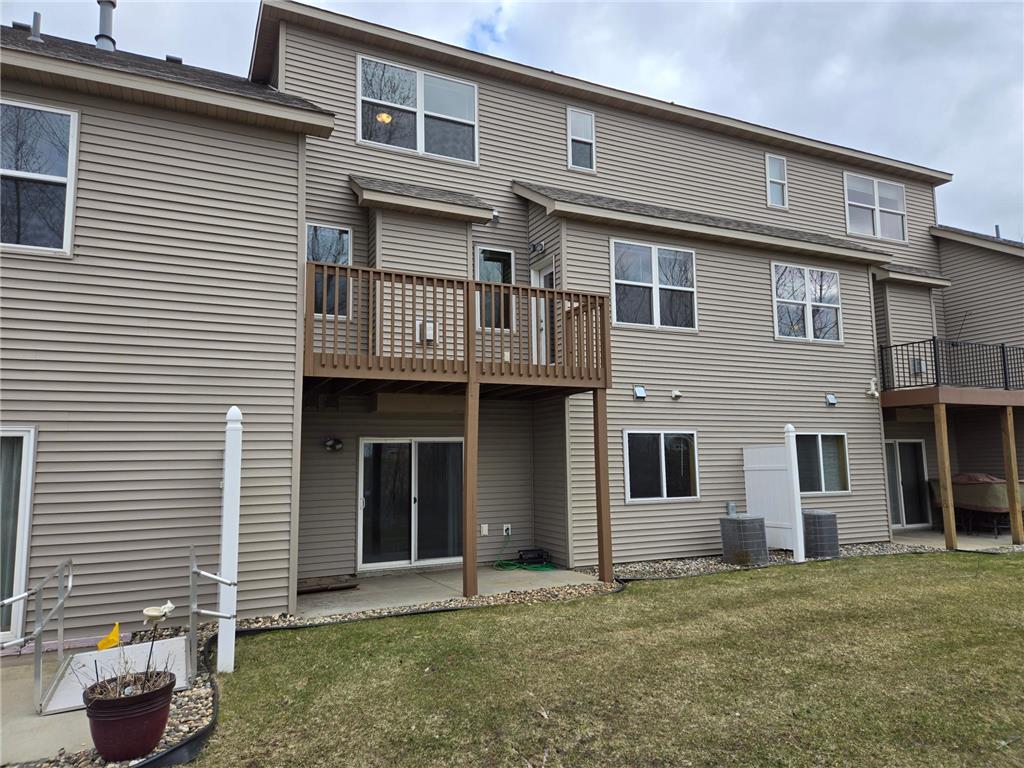 933 45th Avenue NE Saint Cloud MN 56304 6479010 image1