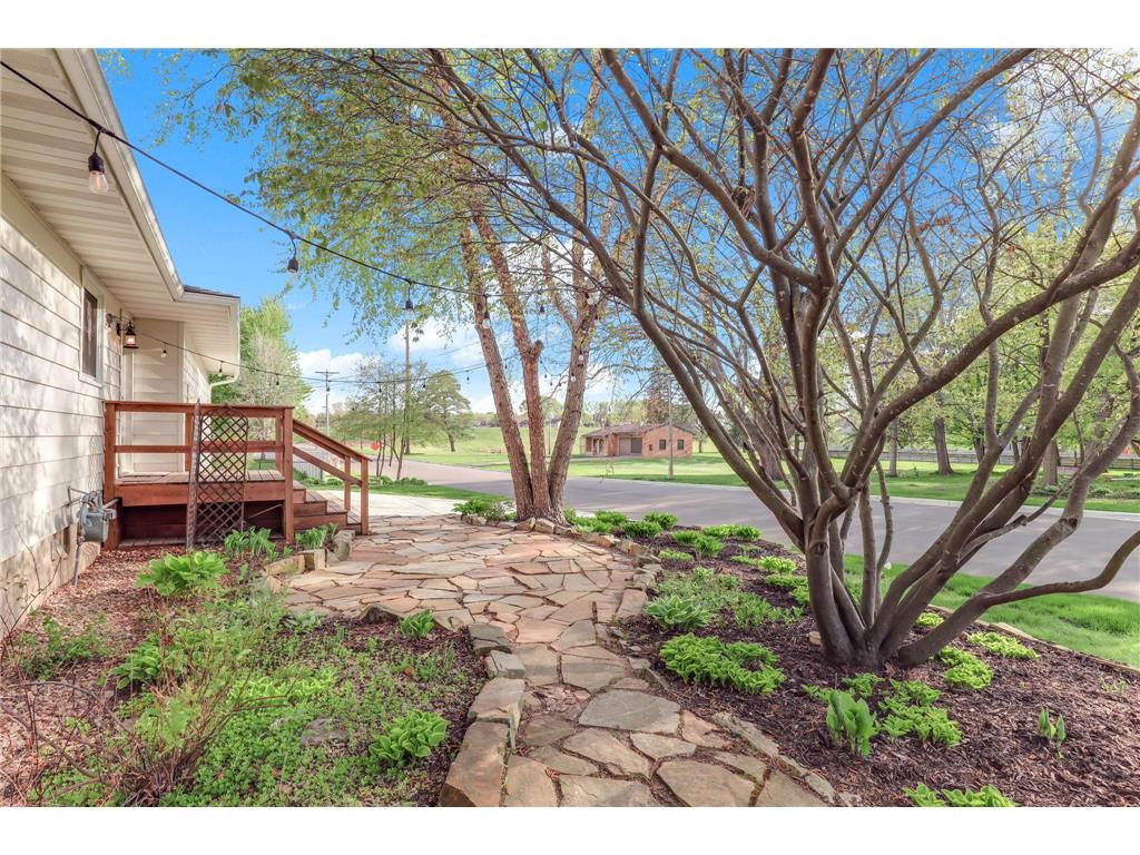 933 5th Street W Hastings MN 55033 7059496 image11