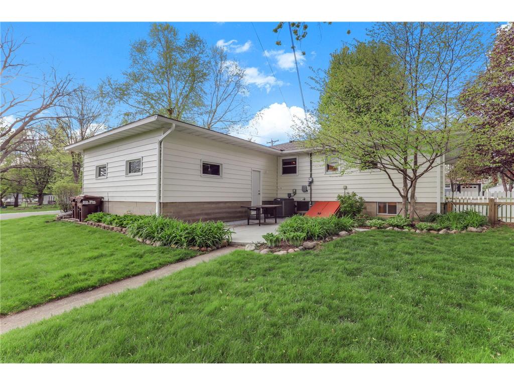933 5th Street W Hastings MN 55033 7059496 image31