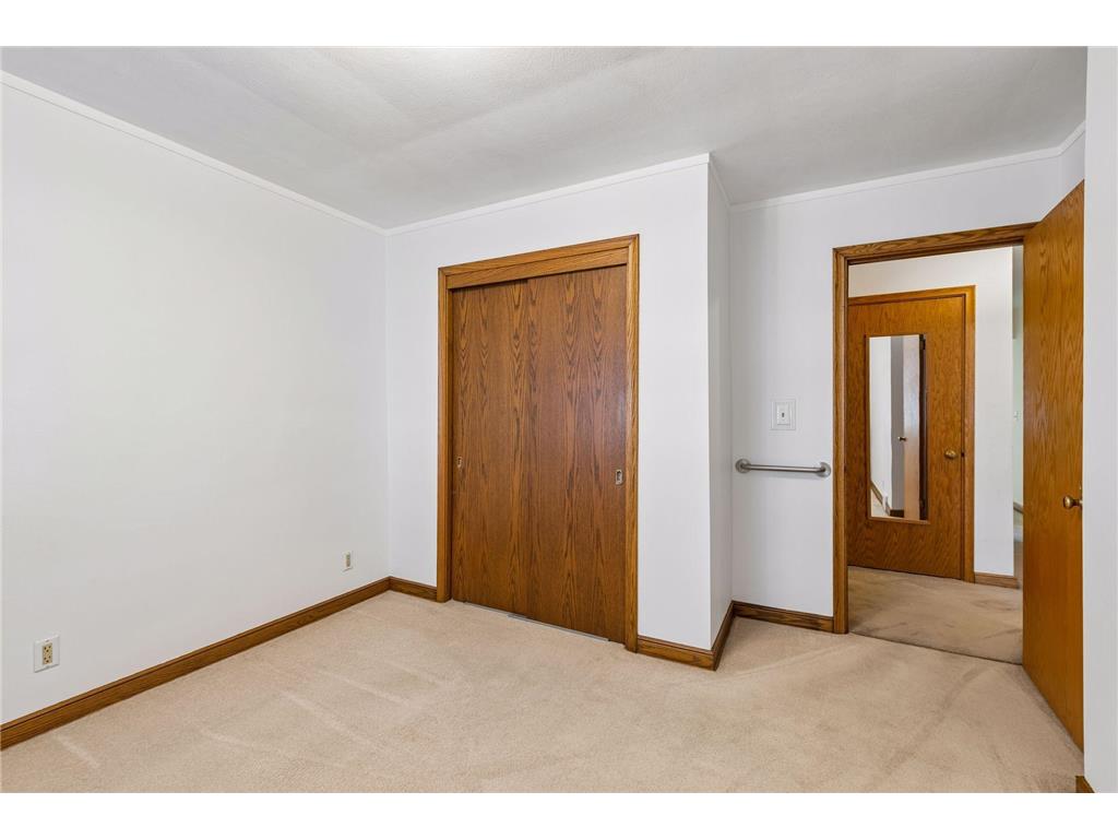 933 Edgewater Avenue Shoreview MN 55126 7070193 image15