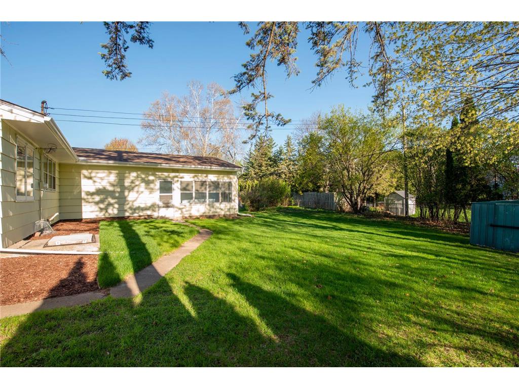933 Edgewater Avenue Shoreview MN 55126 7070193 image24