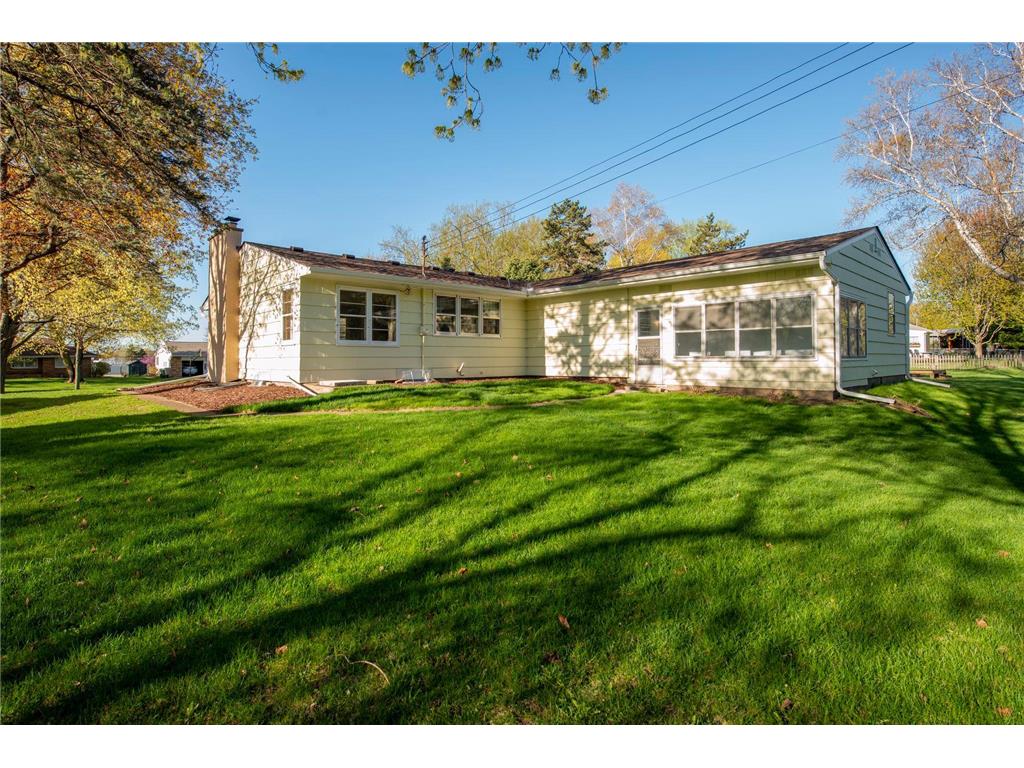 933 Edgewater Avenue Shoreview MN 55126 7070193 image25