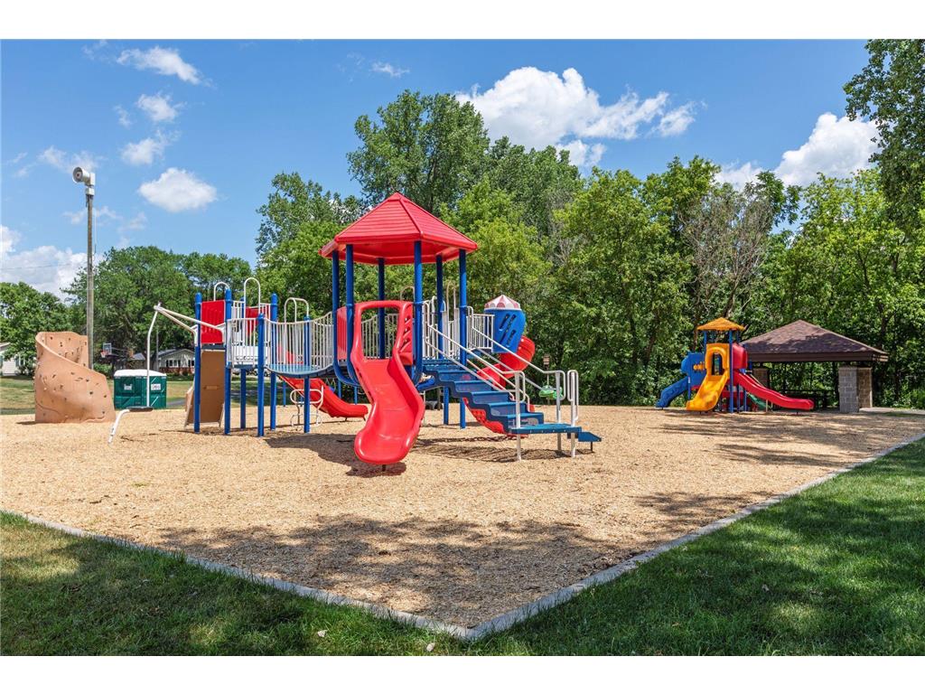 933 Edgewater Avenue Shoreview MN 55126 7070193 image29