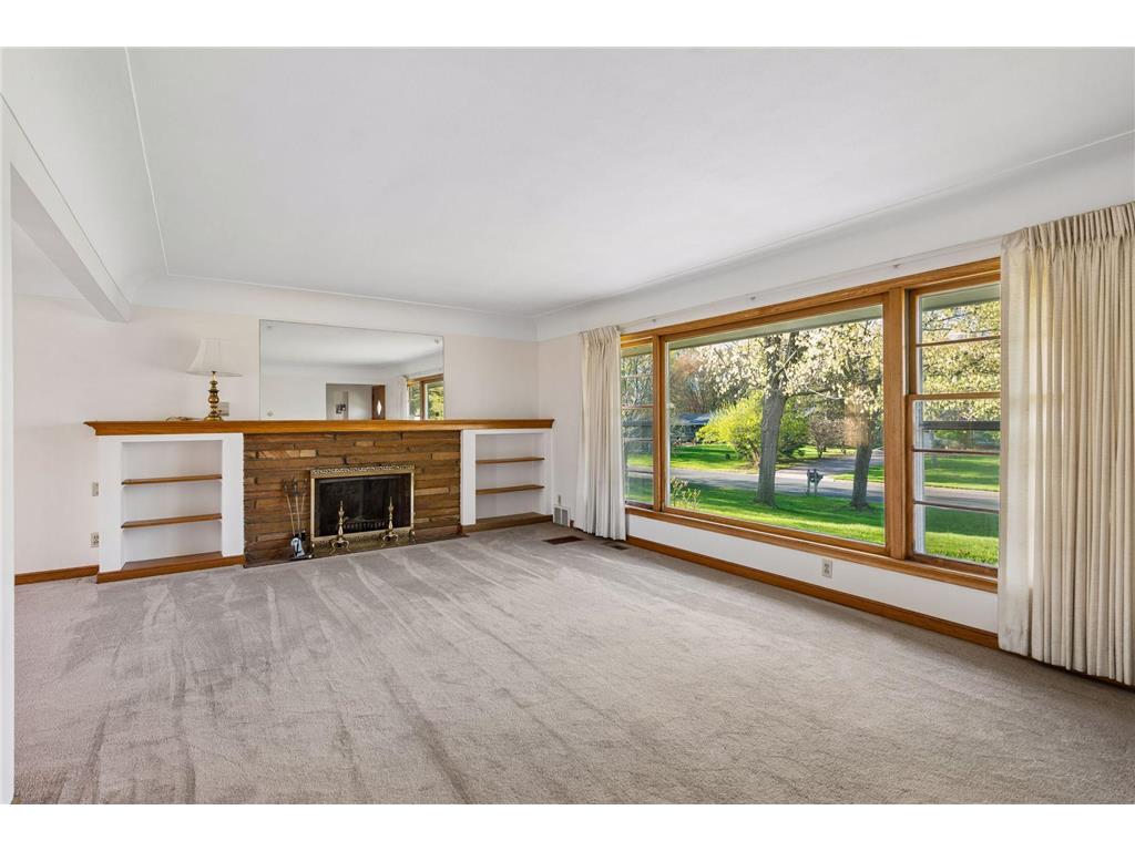 933 Edgewater Avenue Shoreview MN 55126 7070193 image3