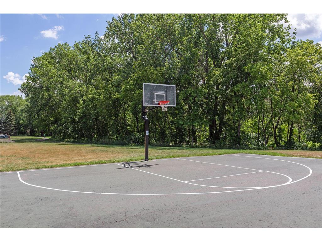 933 Edgewater Avenue Shoreview MN 55126 7070193 image30