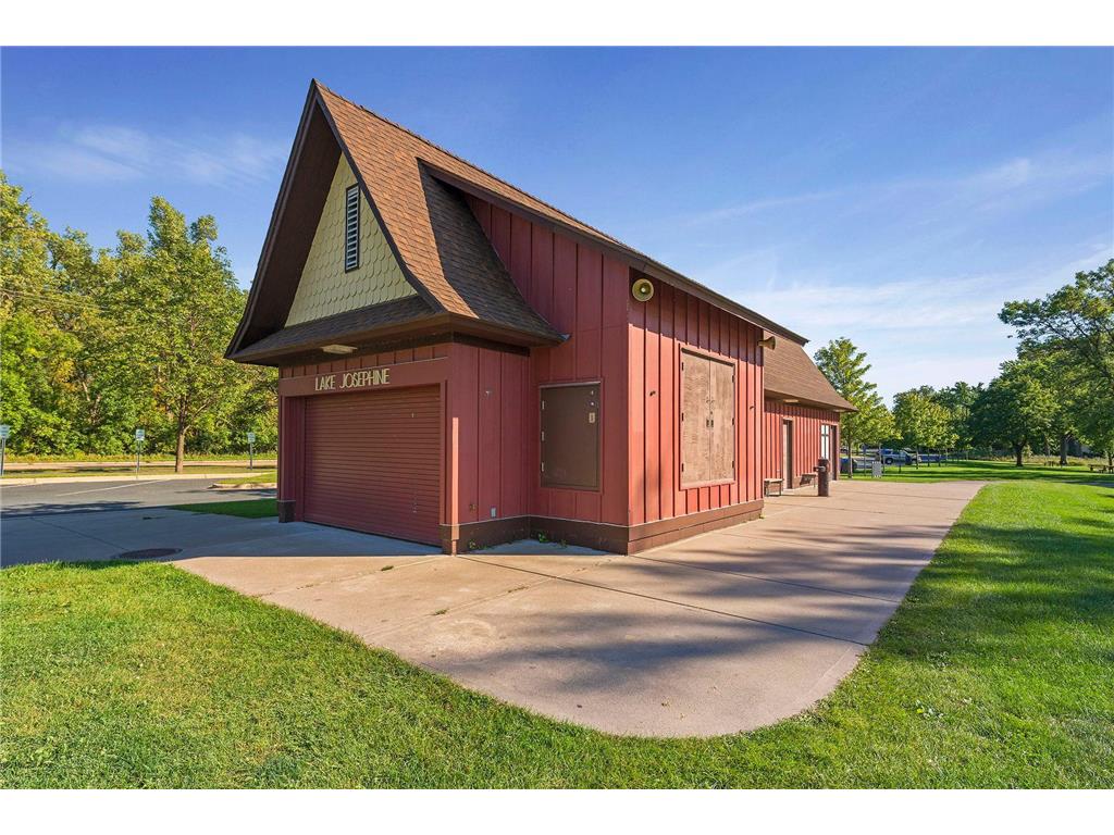933 Edgewater Avenue Shoreview MN 55126 7070193 image33