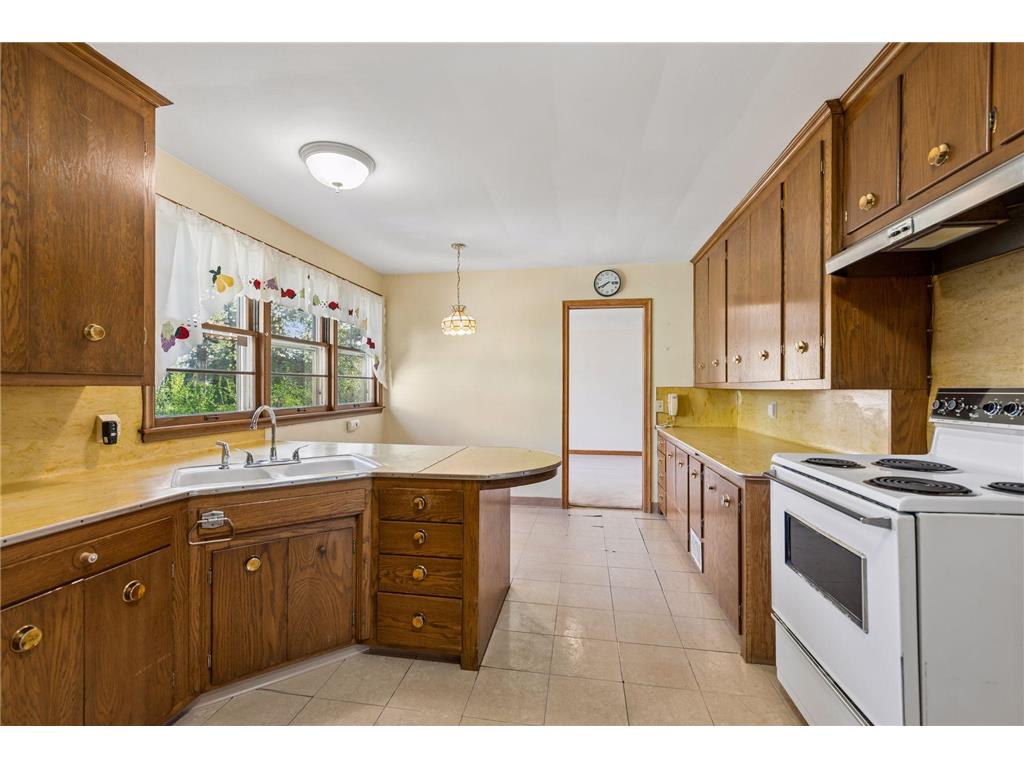 933 Edgewater Avenue Shoreview MN 55126 7070193 image8