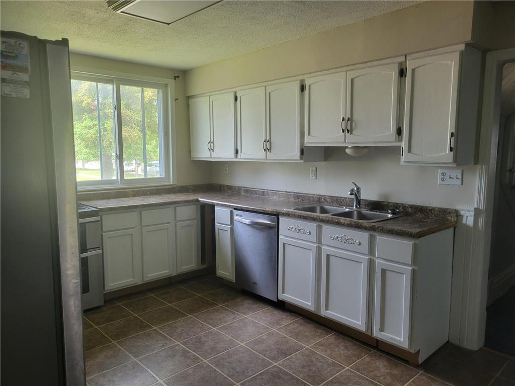 933 Labree Avenue N Thief River Falls MN 56701 7057332 image17