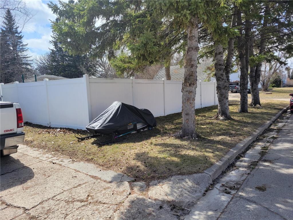 933 Labree Avenue N Thief River Falls MN 56701 7057332 image25