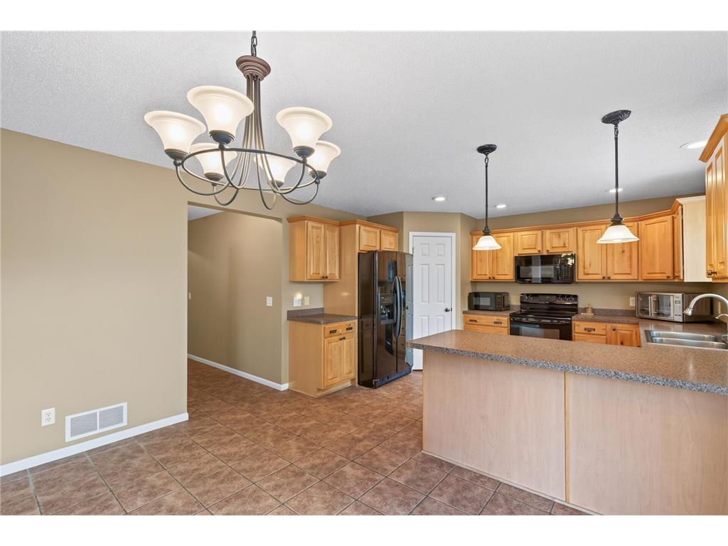 9330 214th Street W Lakeville MN 55044 7091716 image5