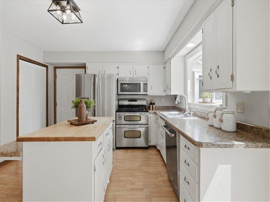 9331 Cedar Forest Road Eden Prairie MN 55347 7099140 image18
