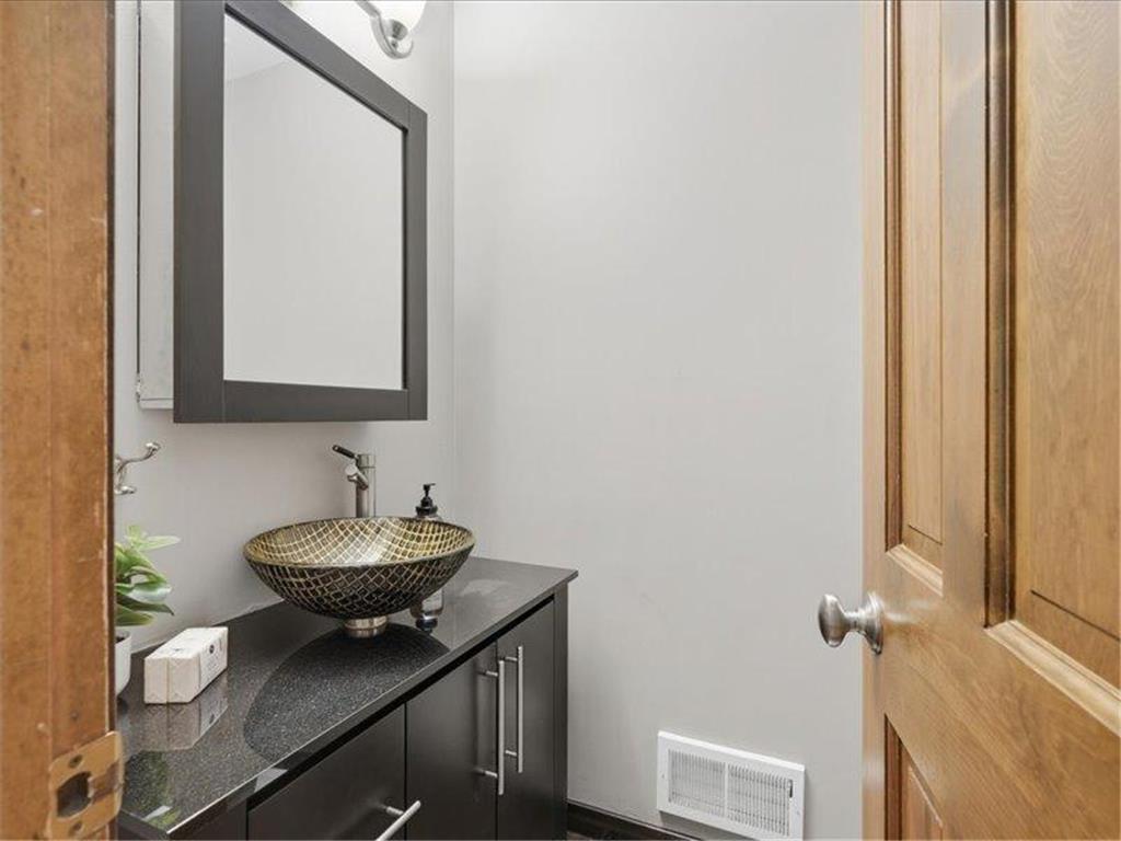 9331 Cedar Forest Road Eden Prairie MN 55347 7099140 image31