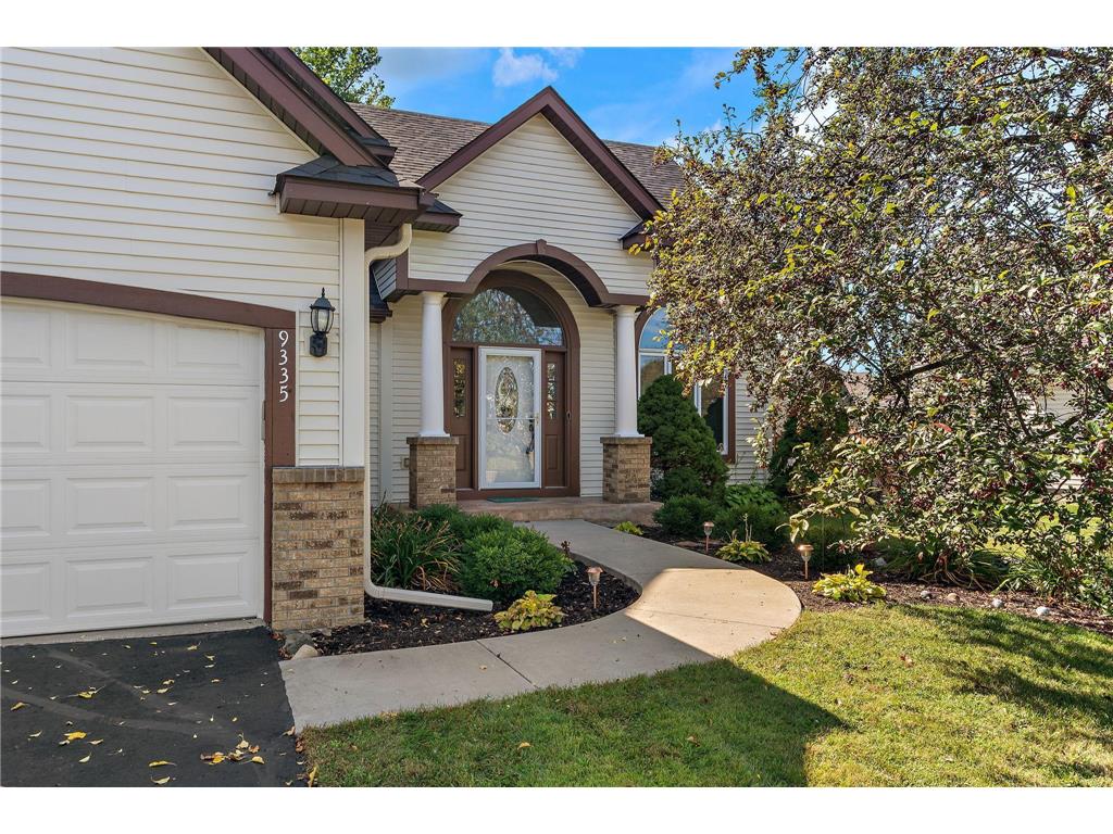 9335 Parkside Drive Woodbury MN 55125 6604571 image1