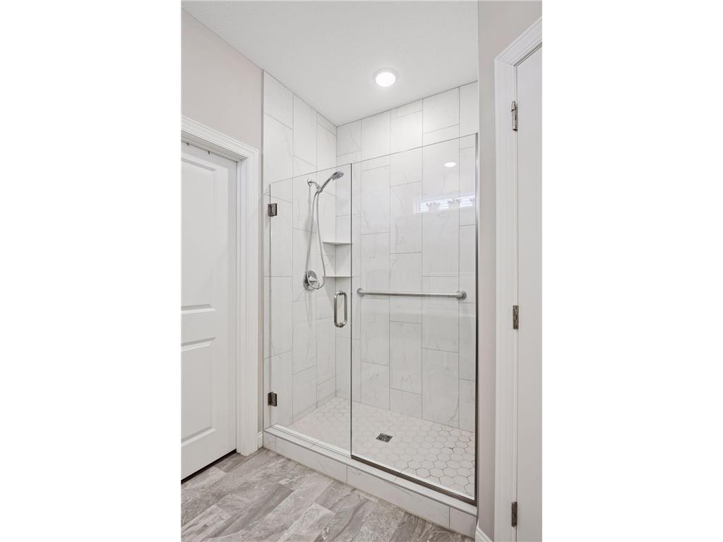 934 Goldfinch Street Chaska MN 55318 7008328 image18