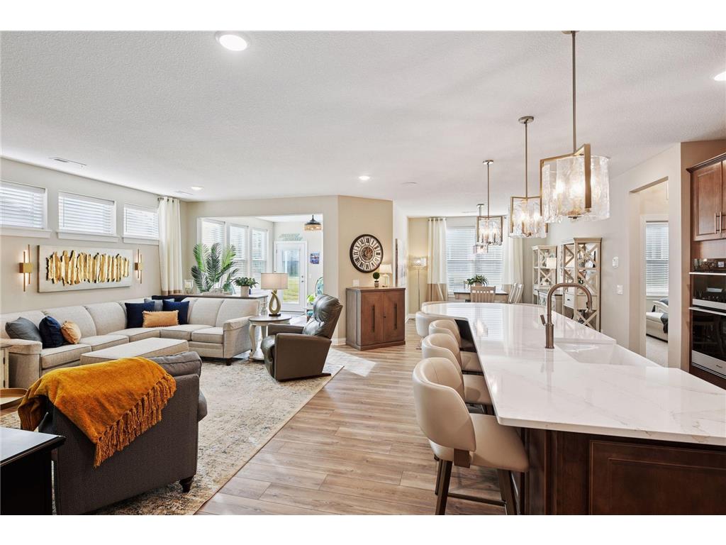 934 Goldfinch Street Chaska MN 55318 7008328 image2