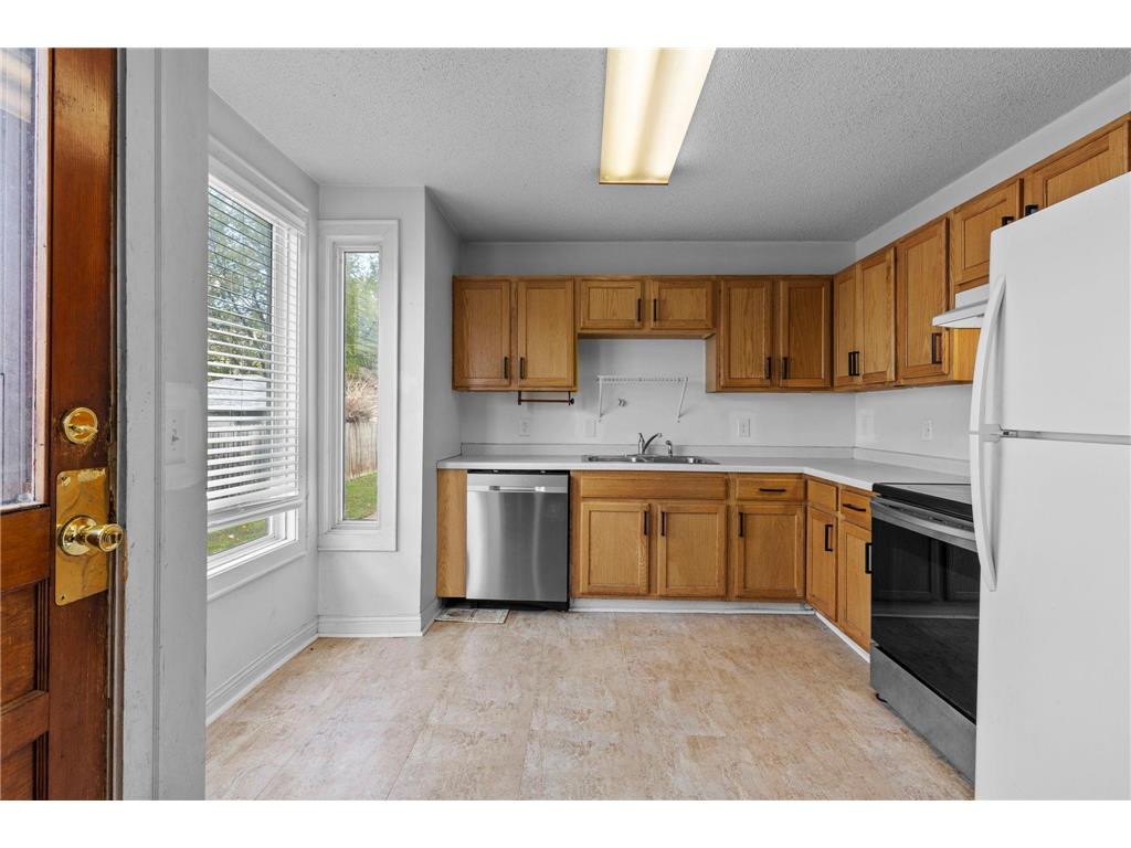 934 Juno Avenue Saint Paul MN 55102 7036099 image11