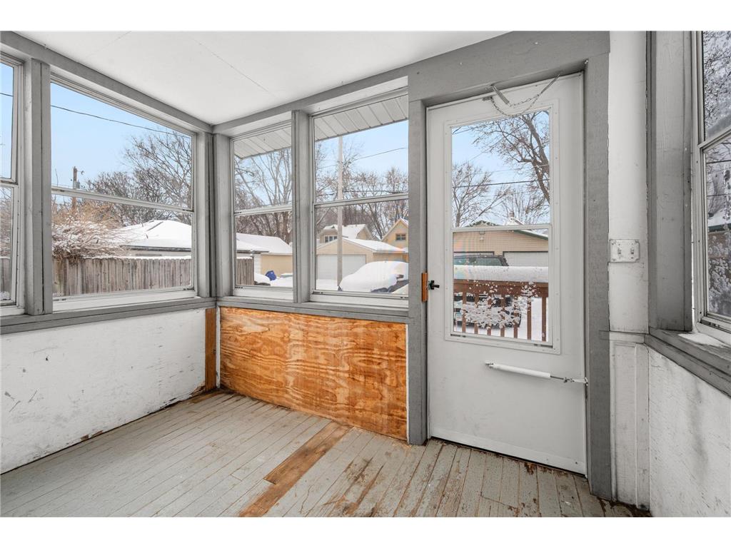 934 Juno Avenue Saint Paul MN 55102 7036099 image24