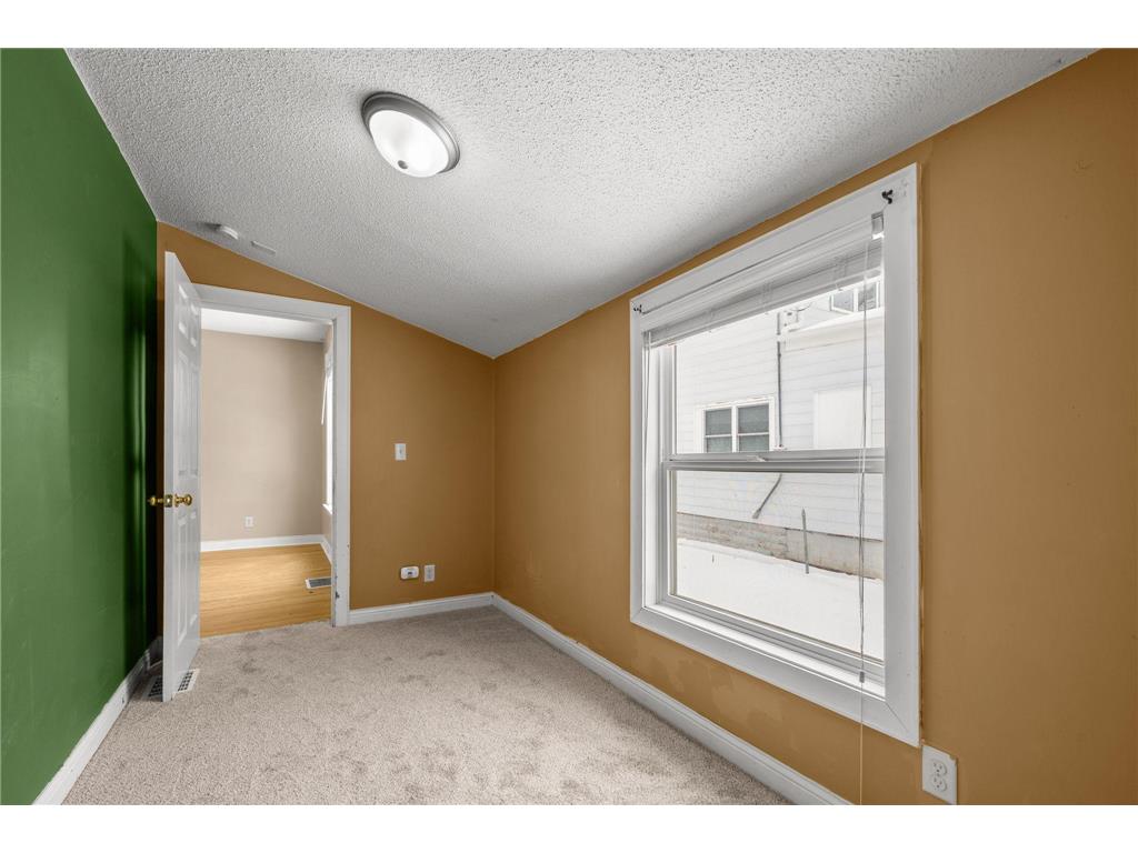 934 Juno Avenue Saint Paul MN 55102 7036099 image41